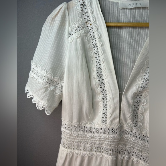 Astr White Lace Midi Dress - Picture 3 of 5